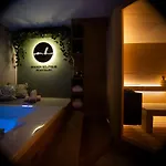 Maison Boutique Private & Apartahotel 4*